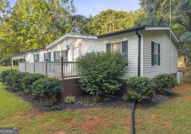 Photo 1 of Manufactured home for sale at 763 Akins Lunsford Rd, Canon, GA 30520 | MLS# 10847390 | Listing updated on 2026-09-30