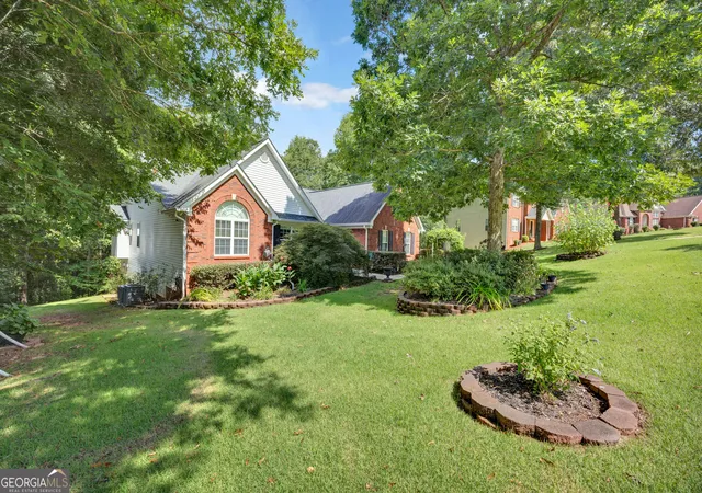 Photo 1 of Single family home for sale at 40 Woodcrest Ave, Covington, GA 30016 | MLS# 10841300 | Listing updated on 2026-09-21