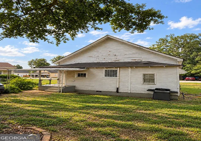 Photo 2 of Single family home for sale at 1627 Broad St Ne, Conyers, GA 30012 | MLS# 10841472 | Listing updated on 2026-09-07