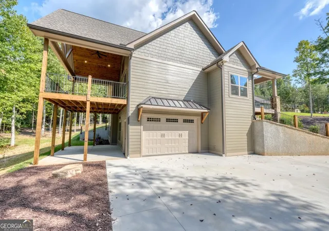 Photo 4 of Single family home for sale at 2079 Almont Rd, Young Harris, GA 30582 | MLS# 10839408 | Listing updated on 2026-09-04