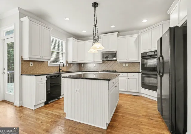 Photo 2 of Single family home for sale at 1955 Blossom Crk Ln, Cumming, GA 30040 | MLS# 10848852 | Listing updated on 2026-10-02