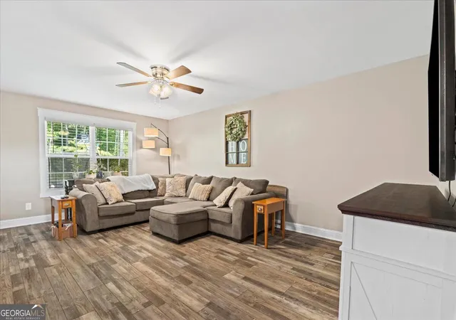 Photo 3 of Single family home for sale at 3210 Crow Rd Ne, Dalton, GA 30721 | MLS# 10842781 | Listing updated on 2026-10-09
