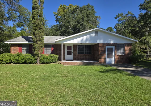 Photo 1 of Single family home for sale at 132 President Cir, Statesboro, GA 30458 | MLS# 10848859 | Listing updated on 2026-10-02