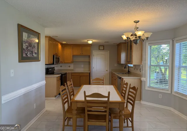Photo 4 of Single family home for sale at 152 Moss Pointe Dr, Mcdonough, GA 30253 | MLS# 10841434 | Listing updated on 2026-09-21
