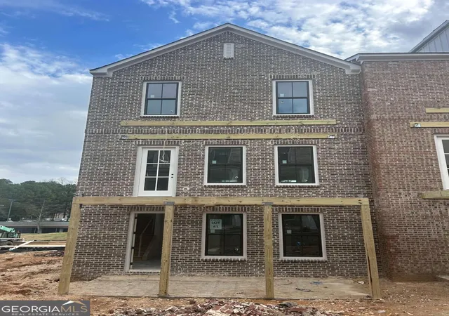 Photo 1 of Sale Pending at 2213 Wexford Dr #45, Brookhaven, GA 30319 | MLS# 10841661 | Listing updated on 2026-09-08