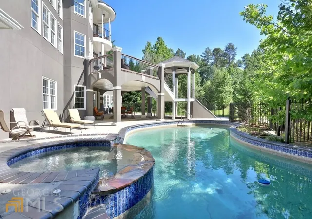 Photo 3 of Single family home for sale at 910 Woodward Park Dr, Suwanee, GA 30024 | MLS# 10837865 | Listing updated on 2026-09-15