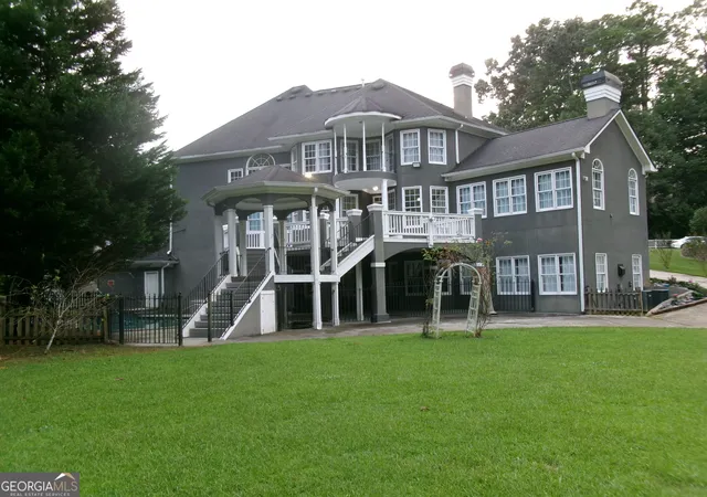 Photo 3 of Single family home for sale at 910 Woodward Park Dr, Suwanee, GA 30024 | MLS# 10837865 | Listing updated on 2026-09-15