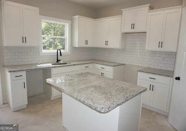 Photo 3 of Single family home for sale at 20 Jeffrey Ln, Dallas, GA 30157 | MLS# 10791299 | Listing updated on 2026-09-11