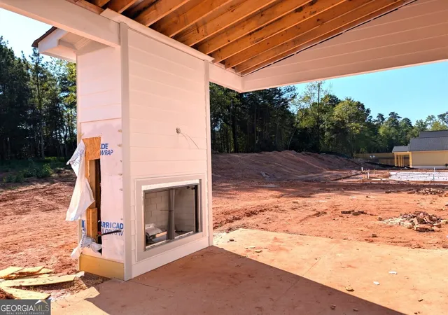 Photo 2 of Single family home for sale at 4570 Greyson Manor Dr, Cumming, GA 30041 | MLS# 10837739 | Listing updated on 2026-09-15