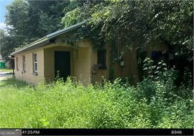 Photo 3 of Multi family home for sale at 825 Cotton Ave, Albany, GA 31701 | MLS# 10833624 | Listing updated on 2026-09-09