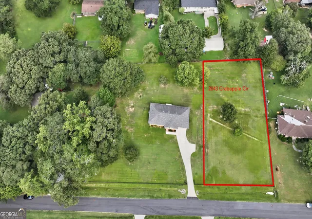 Photo 2 of Sale Pending at 2843 Crabapple Cir, Dacula, GA 30019 | MLS# 10839315 | Listing updated on 2026-09-14