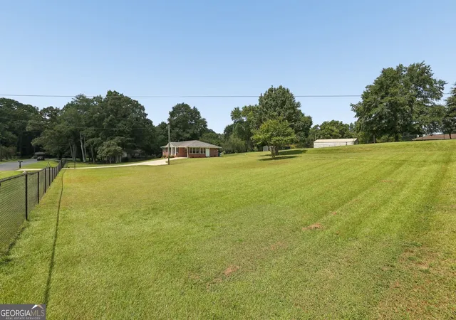 Photo 3 of Sale Pending at 2843 Crabapple Cir, Dacula, GA 30019 | MLS# 10839315 | Listing updated on 2026-09-14