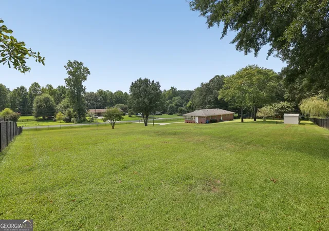 Photo 4 of Sale Pending at 2843 Crabapple Cir, Dacula, GA 30019 | MLS# 10839315 | Listing updated on 2026-09-14