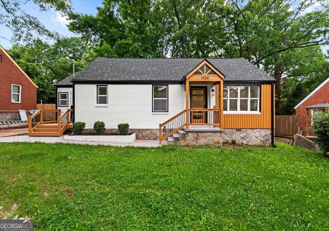 Photo 1 of Single family home for sale at 1939 Willa Dr, Decatur, GA 30032 | MLS# 10852399 | Listing updated on 2026-09-24