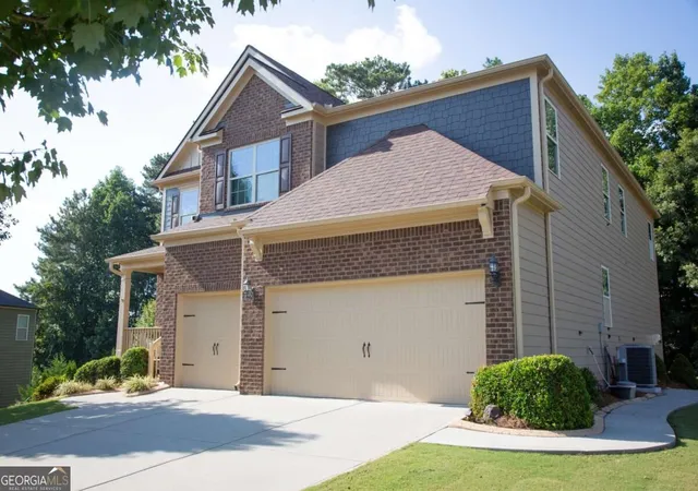Photo 3 of Single family home for sale at 2410 Cain Cir, Dacula, GA 30019 | MLS# 10838719 | Listing updated on 2026-09-18