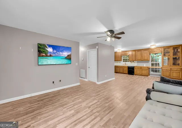 Photo 3 of Single family home for sale at 549 Travaden Trl, Hiawassee, GA 30546 | MLS# 10838079 | Listing updated on 2026-09-16
