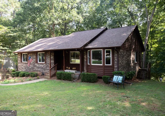 Photo 3 of Single family home for sale at 4512 Creekwood Cir Nw, Kennesaw, GA 30152 | MLS# 10841441 | Listing updated on 2026-09-24