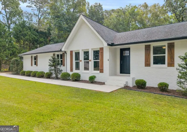 Photo 3 of Single family home for sale at 1200 Mount Carmel Rd, Mcdonough, GA 30253 | MLS# 10853596 | Listing updated on 2026-09-25
