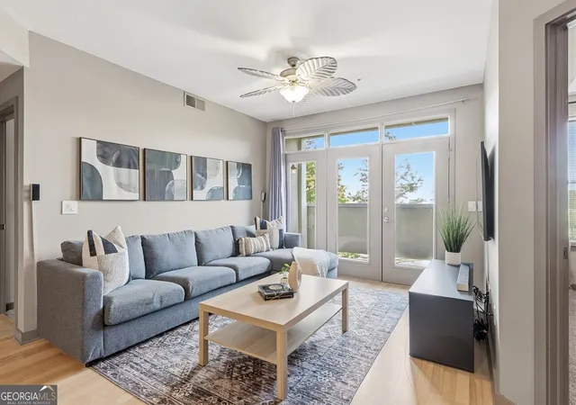 Listing Photo 1 - Condo for sale in building located at 390 17Th St Nw, Atlanta, GA 30363 - Unit #4053