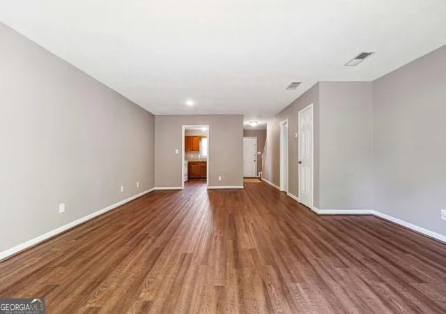 Photo 2 of Townhouse for sale at 2962 Webb Brg Rd, Alpharetta, GA 30009 | MLS# 10849816 | Listing updated on 2026-09-23