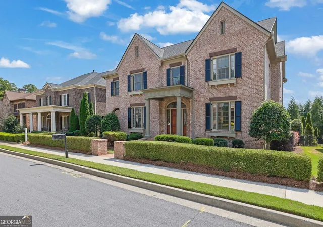 Photo 3 of Single family home for sale at 7965 Georgetown Cir, Suwanee, GA 30024 | MLS# 10851434 | Listing updated on 2026-10-08