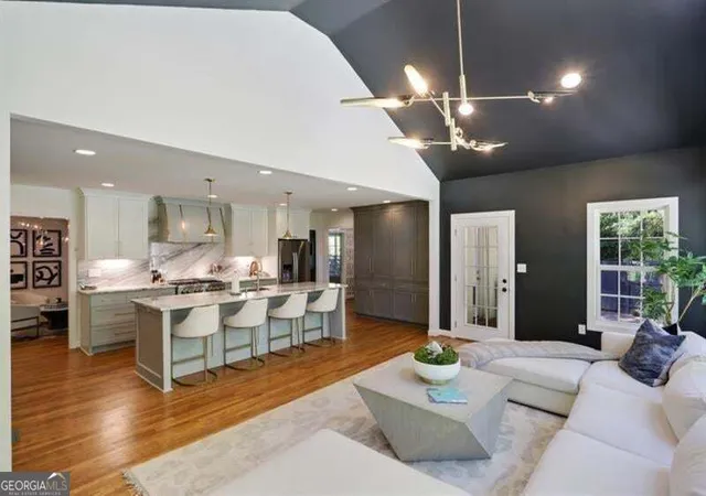 Photo 1 of Single family home for sale at 3911 Wieuca Rd NE, Atlanta, GA 30342 | MLS# 10877503 | Listing updated on 2026-10-27