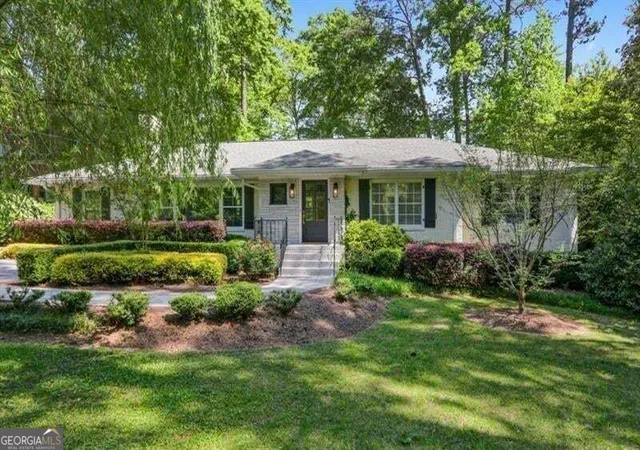 Photo 3 of Single family home for sale at 3911 Wieuca Rd NE, Atlanta, GA 30342 | MLS# 10877503 | Listing updated on 2026-10-27