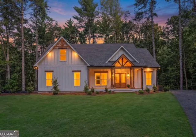 Single family home for sale at 25 Riverhouse Dr, Dahlonega, GA 30533 | MLS# 10852274 | Listing updated on 2026-10-08