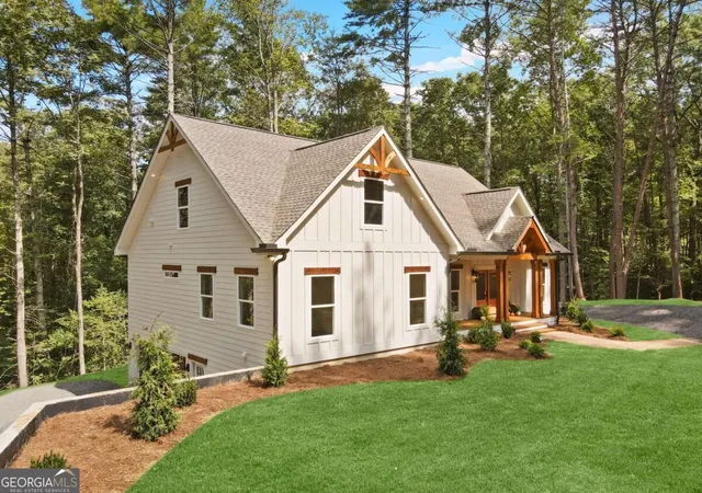 Photo 3 of Single family home for sale at 25 Riverhouse Dr, Dahlonega, GA 30533 | MLS# 10852274 | Listing updated on 2026-10-08