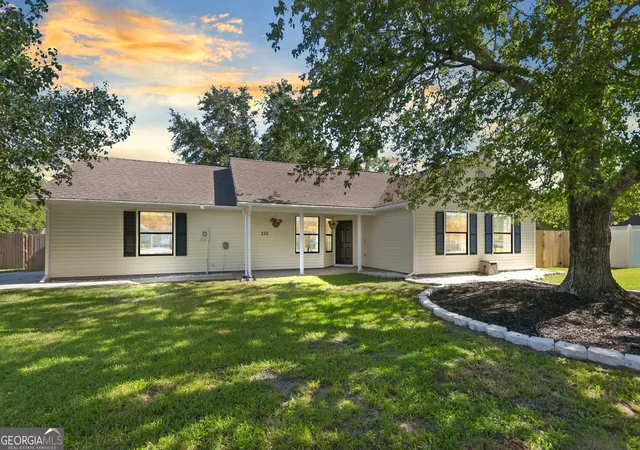 Photo 1 of Single family home for sale at 225 Merriwood Cir, Kingsland, GA 31548 | MLS# 10849000 | Listing updated on 2026-10-03