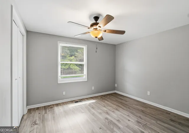 Photo 3 of Single family home for sale at 3724 Bramblevine Cir, Lithonia, GA 30038 | MLS# 10844737 | Listing updated on 2026-09-24