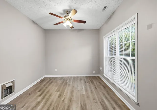 Photo 4 of Single family home for sale at 751 Mesa Rd, Mcdonough, GA 30253 | MLS# 10852010 | Listing updated on 2026-10-08