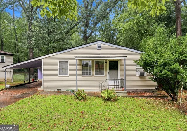 Photo 2 of Single family home for sale at 3141 Mckenzie Rd, East Point, GA 30344 | MLS# 10835566 | Listing updated on 2026-09-11