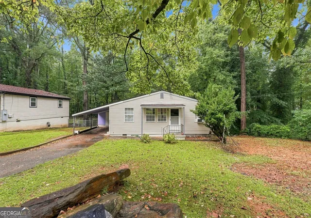 Photo 4 of Single family home for sale at 3141 Mckenzie Rd, East Point, GA 30344 | MLS# 10835566 | Listing updated on 2026-09-11