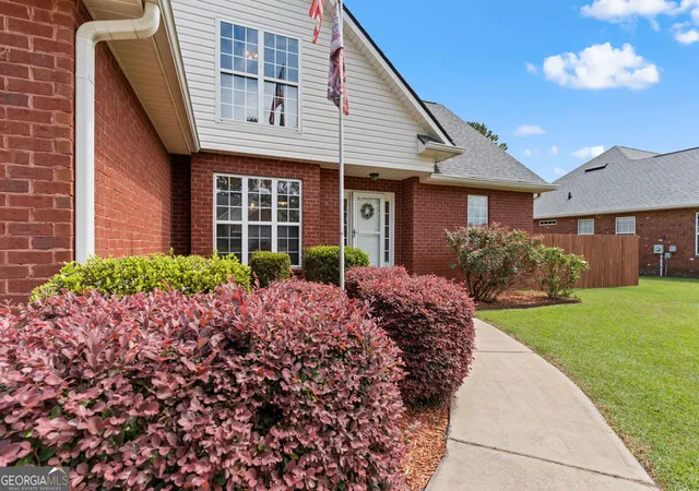 Photo 3 of Single family home for sale at 318 Christopher Luke Cir, Perry, GA 31069 | MLS# 10845406 | Listing updated on 2026-09-28