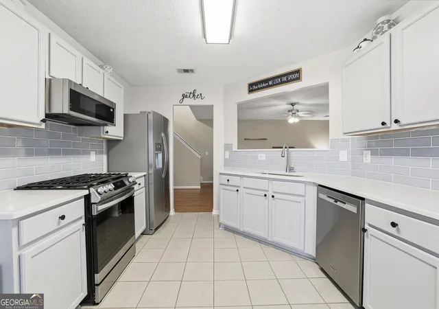 Photo 2 of Single family home for sale at 313 Westminster Dr, Canton, GA 30114 | MLS# 10792456 | Listing updated on 2026-09-30