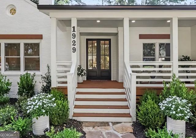 Photo 3 of Mansion for sale at 1929 Lenox Rd Ne, Atlanta, GA 30306 | MLS# 10840537 | Listing updated on 2026-09-23