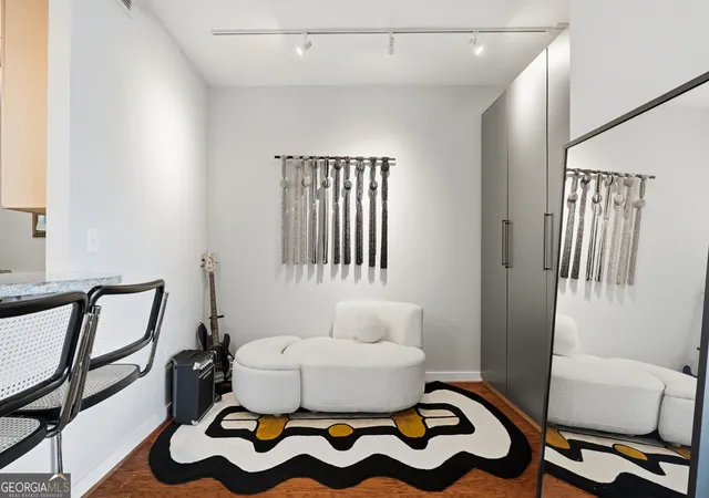 Photo 3 of Condo for sale at 3338 Peachtree Rd NE #1804, Atlanta, GA 30326 | MLS# 10836469 | Listing updated on 2026-09-14