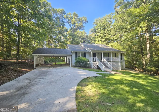 Single family home for sale at 25 Hearthstone Dr, Stockbridge, GA 30281 | MLS# 10837067