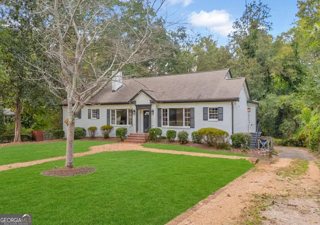 Photo 4 of Single family home for sale at 590 Highland Ave, Athens, GA 30606 | MLS# 10842161 | Listing updated on 2026-09-08