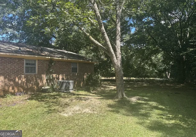 Photo 3 of Sale Pending at 95 Knightsvue Pl, Warner Robins, GA 31093 | MLS# 10844092 | Listing updated on 2026-10-27
