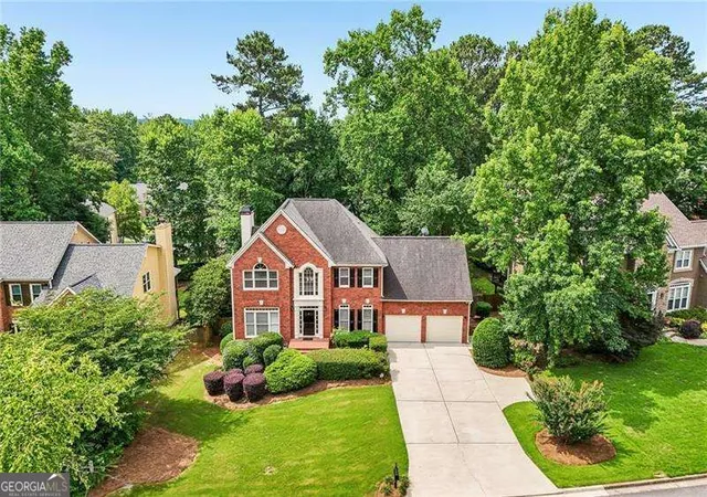 Photo 3 of Single family home for sale at 7215 Amberleigh Way, Johns Creek, GA 30097 | MLS# 10838333 | Listing updated on 2026-09-16