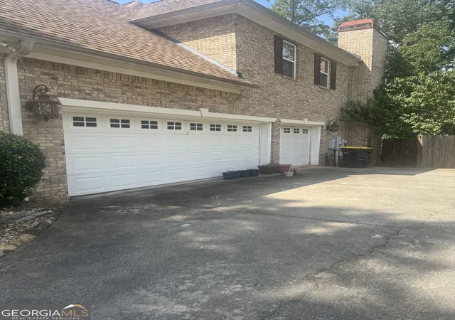 Photo 2 of Single family home for sale at 148 Durham Lake Pkwy, Fairburn, GA 30213 | MLS# 10842982 | Listing updated on 2026-09-11