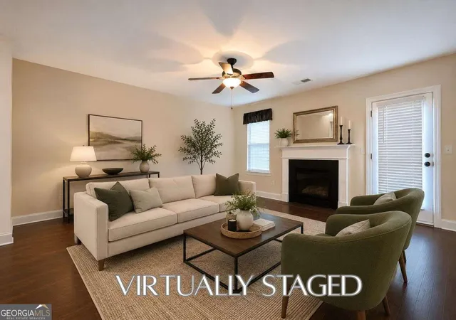 Photo 4 of Single family home for sale at 1530 Brushfoot Trl, Suwanee, GA 30024 | MLS# 10823434 | Listing updated on 2026-09-28
