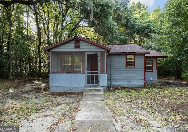 Photo 1 of Sale Pending at 902 Martin Luther King Jr Blvd, Darien, GA 31305 | MLS# 10786135 | Listing updated on 2026-09-28