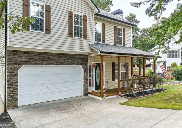 Photo 3 of Single family home for sale at 118 Nelson Oaks Dr, Ball Ground, GA 30107 | MLS# 10838471 | Listing updated on 2026-09-18