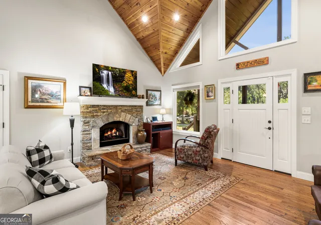 Photo 3 of Single family home for sale at 1702 Cedar Cliff Rd, Hiawassee, GA 30546 | MLS# 10843311 | Listing updated on 2026-09-11