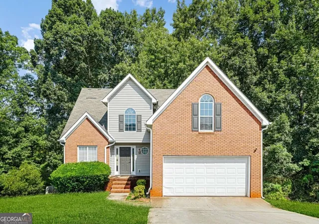 Photo 1 of Single family home for sale at 1347 Vine Cir, Mcdonough, GA 30253 | MLS# 10849497 | Listing updated on 2026-10-03