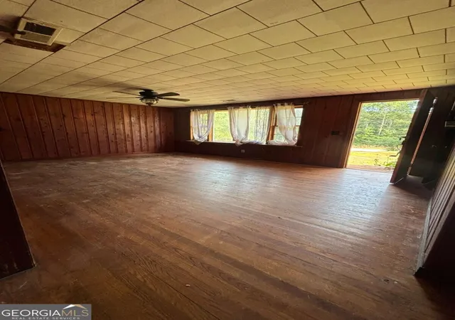 Photo 3 of Single family home for sale at 3658 W Point Rd, Lagrange, GA 30240 | MLS# 10845672 | Listing updated on 2026-09-28