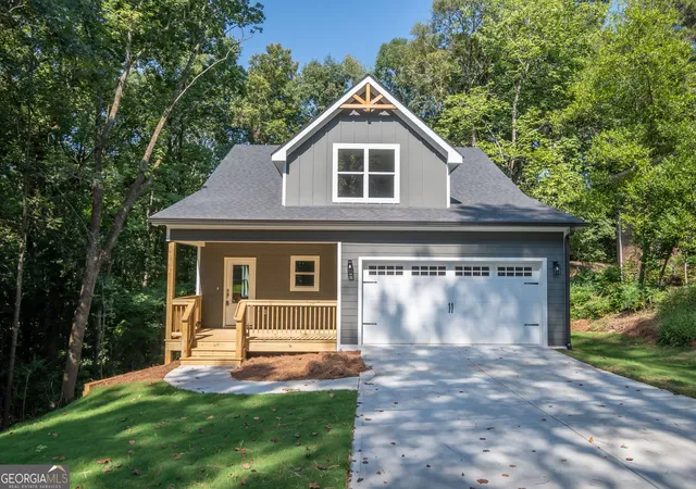 Photo 1 of Single family home for sale at 380 University Cir, Athens, GA 30605 | MLS# 10806431 | Listing updated on 2026-09-03